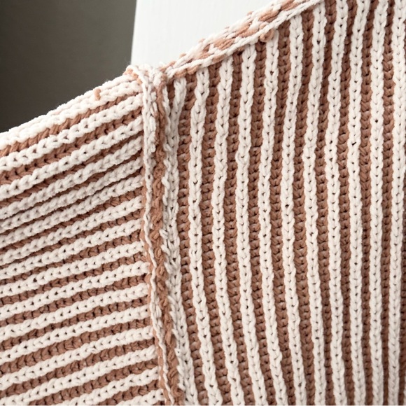 ❣️AERIE Beyond Chenille Sweater Sz M - Picture 7 of 12